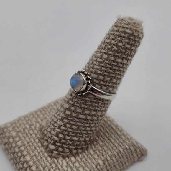 Size 7 Sterling Silver Brilliant Flash Of Color Moonstone Band Ring A3209 - Picture 3 of 9